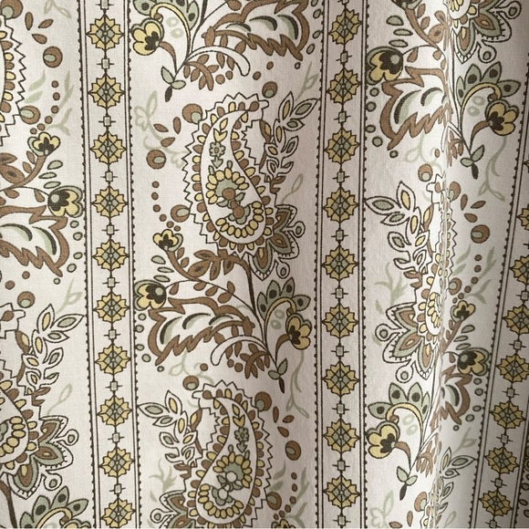 OLD NAVY Men's Casual Button Down Shirt - Picture 3 of 5